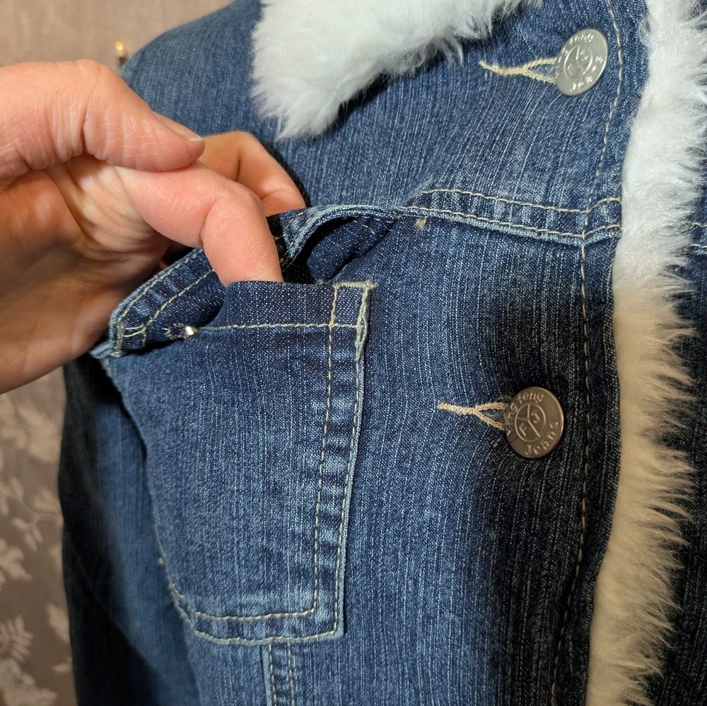 Y&F Sherpa Lined Jean Jacket, Size M, EUC! - Picture 4 of 10